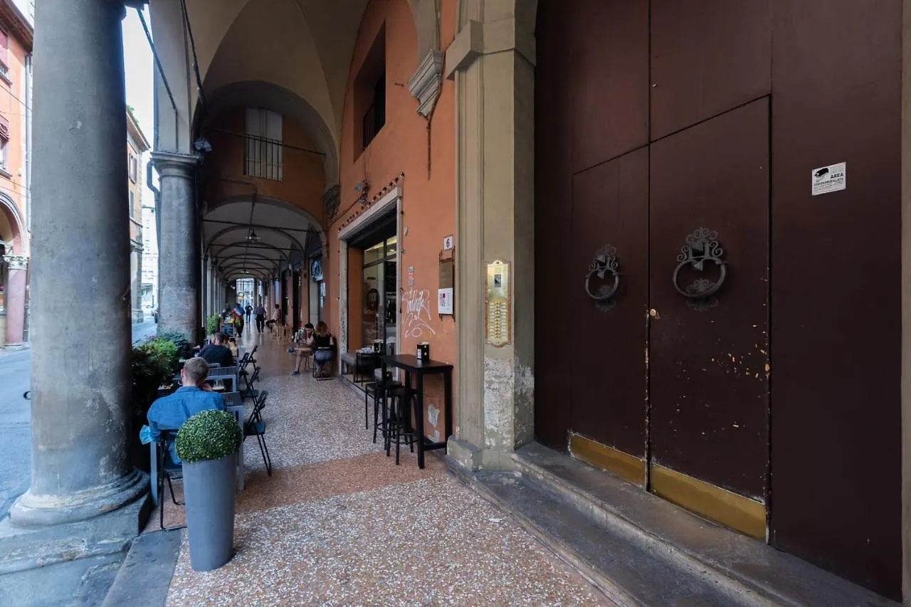 Street San Felice 6 Center Studios Bologna Apartment